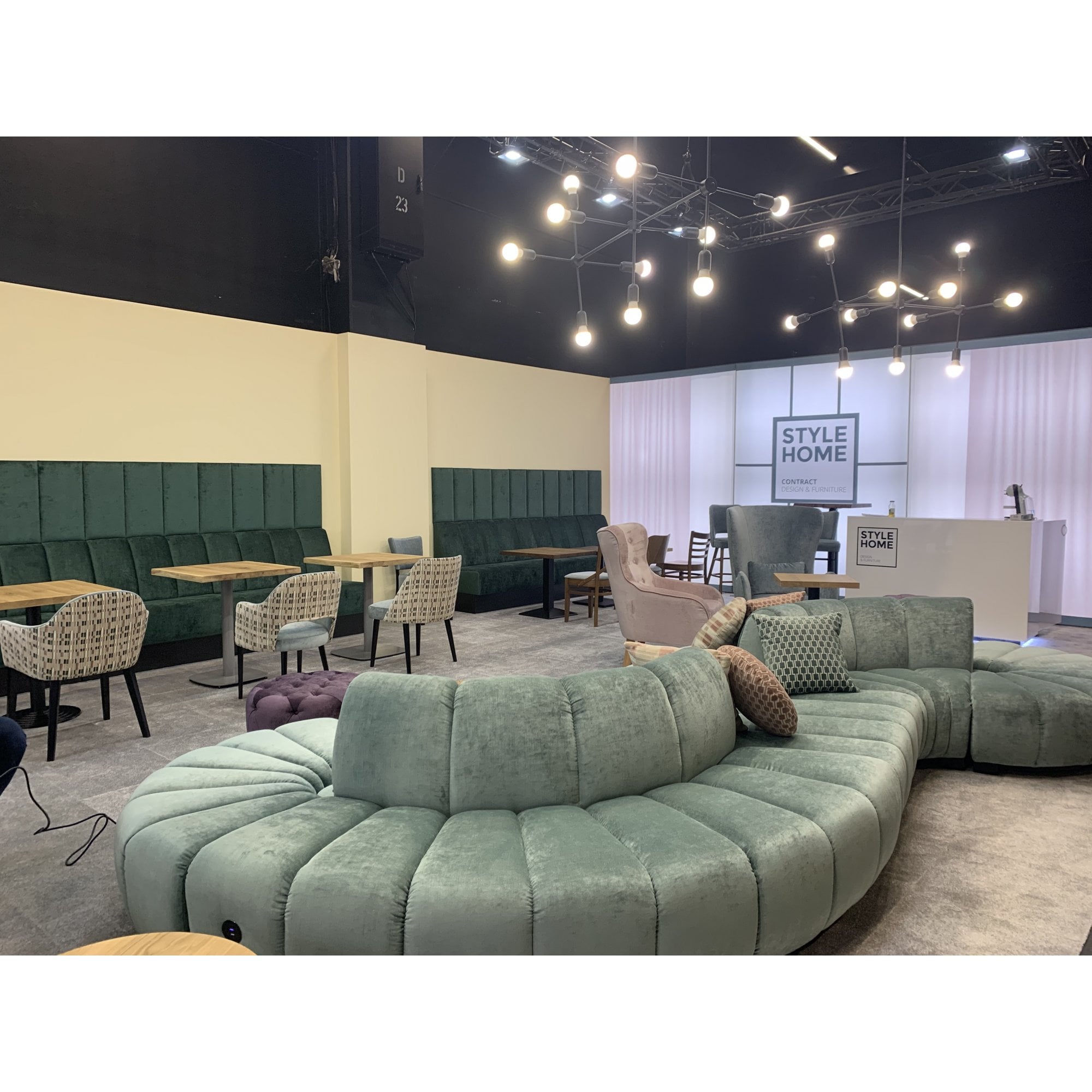 Arizona Backless Straight Unit Arizona Backless Straight Unit