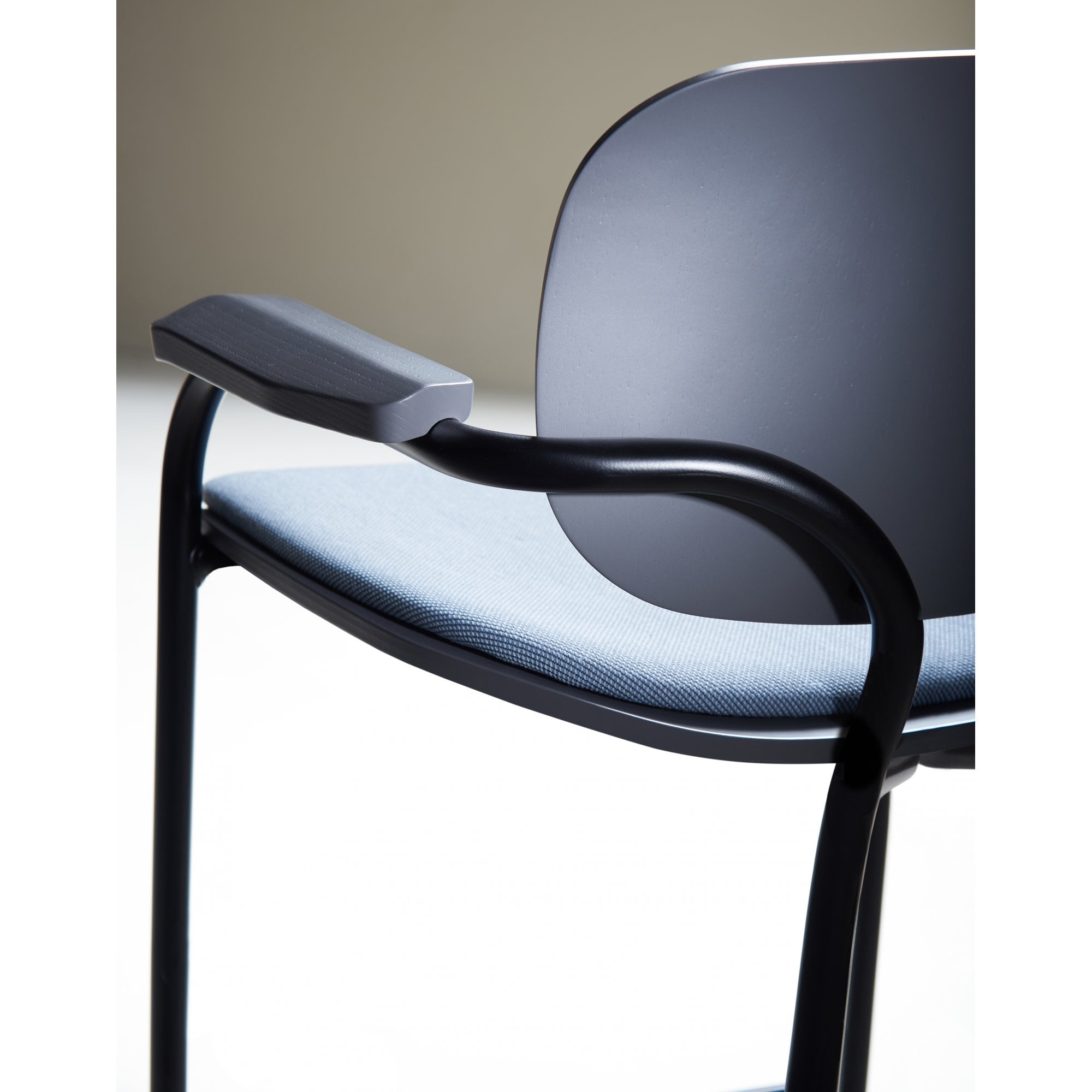 Ghibli Armchair Ghibli Armchair