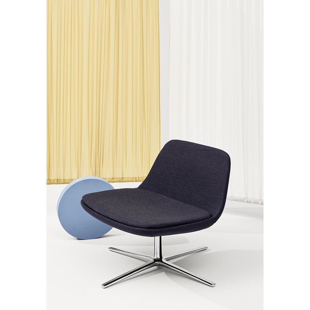 Pure Loop Lounge Chair Pure Loop Lounge Chair