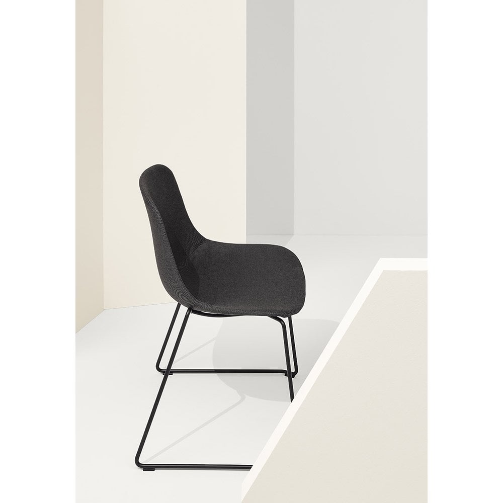Pure Loop Mono Chair Pure Loop Mono Chair
