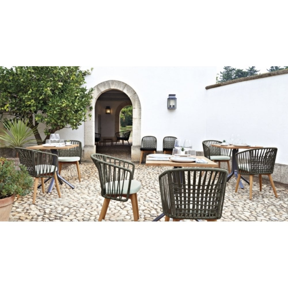 Gordes Lounge Chair Gordes Lounge Chair