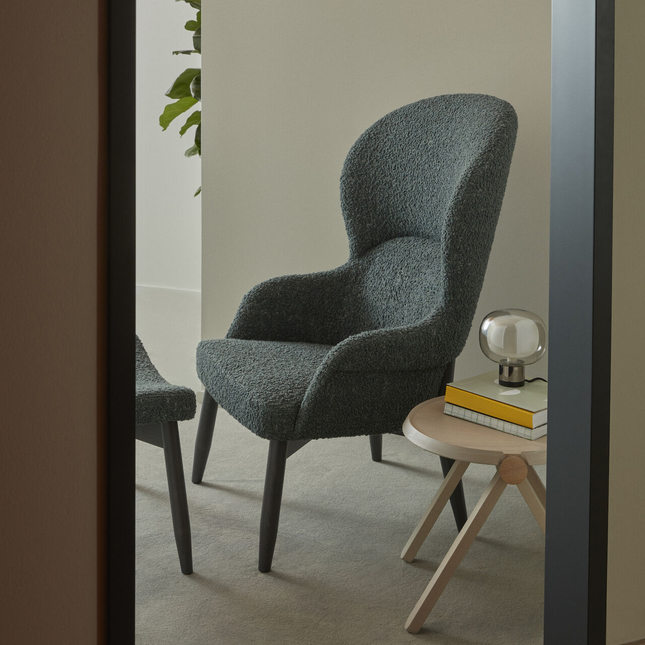 Spy 658 High Back Lounge Chair Spy 658 High Back Lounge Chair