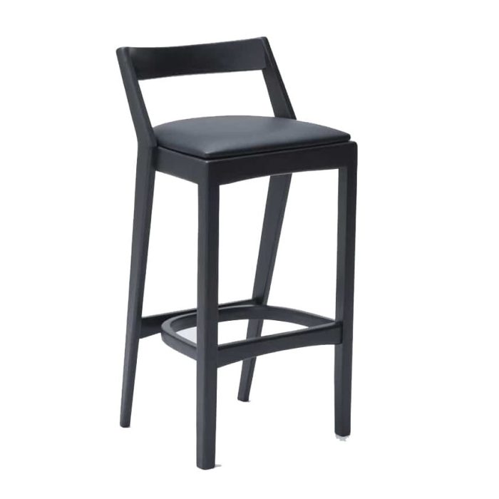 makuti stool 700x700