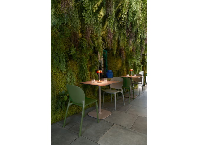 Hug Side Chair Hug Side Chair