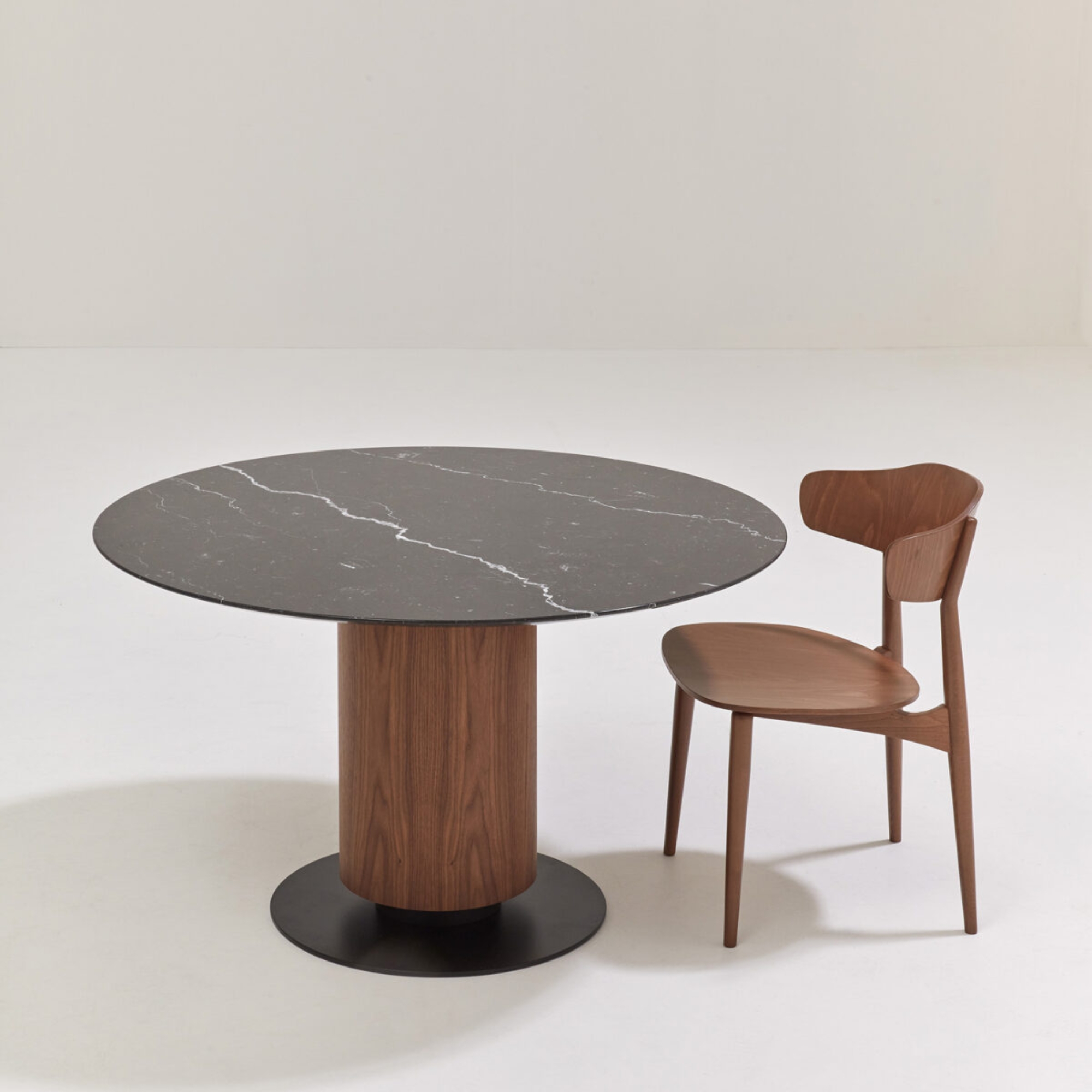 Colonna Dining Table Colonna Dining Table